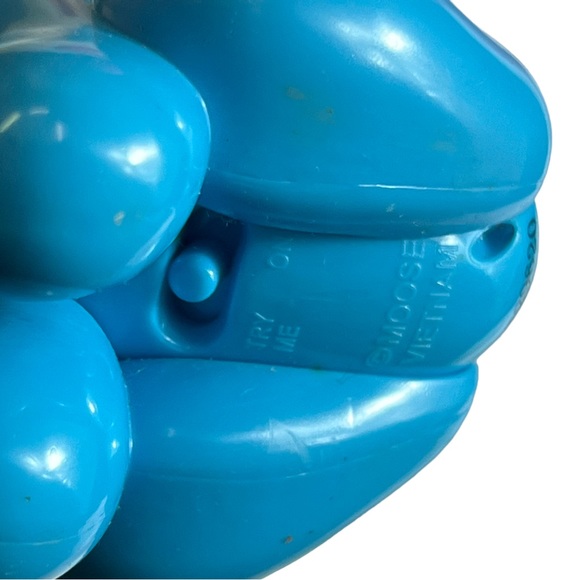 Moose Toys Squeakee The Balloon Dog Red Electronic Pet Interactive Sounds Moves. - Picture 10 of 16